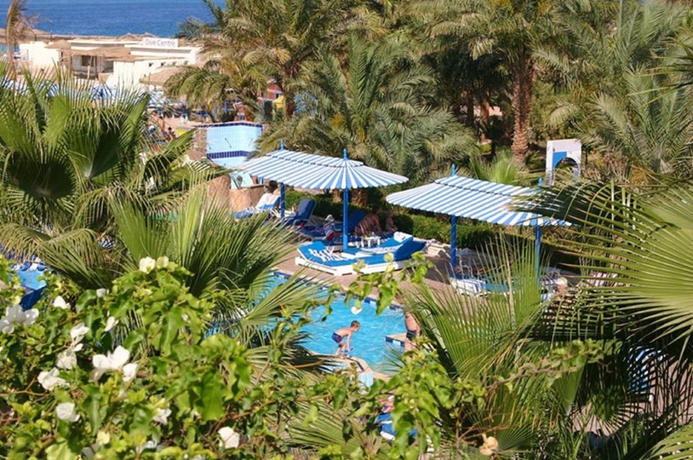 Imagen general del Hotel Empire Beach Resort. Foto 1