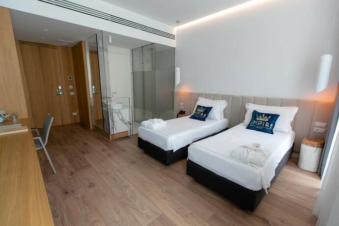 Imagen general del Hotel Empire Beach Resort. Foto 7