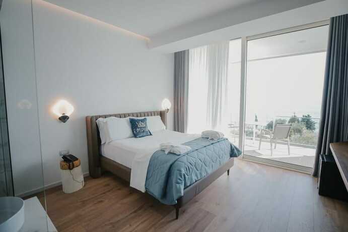 Imagen de la habitación del Hotel Empire Beach Resort. Foto 19