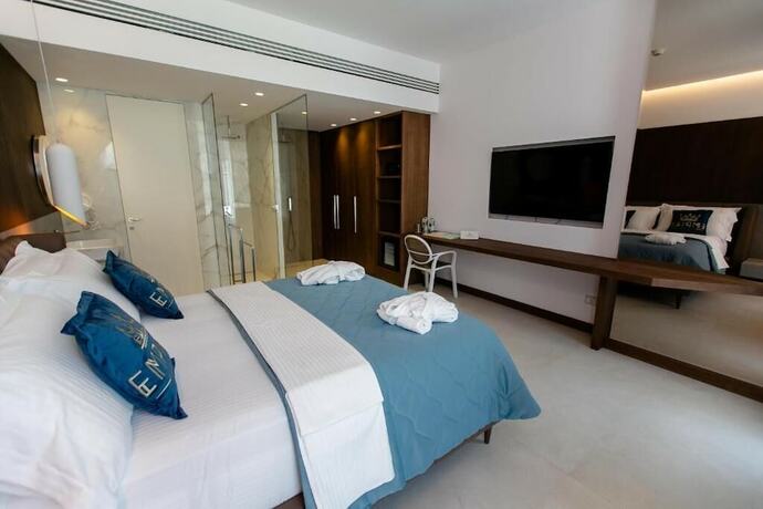 Imagen de la habitación del Hotel Empire Beach Resort. Foto 20