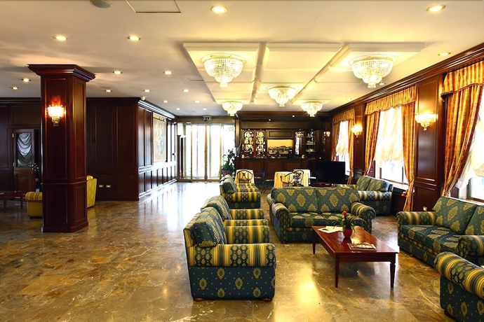 Imagen de los interiores del Hotel Empire, Capodrise. Foto 10