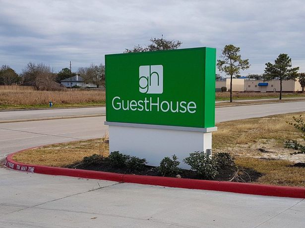 Imagen de los exteriores del Hotel Empire Inn Cypress. Foto 11