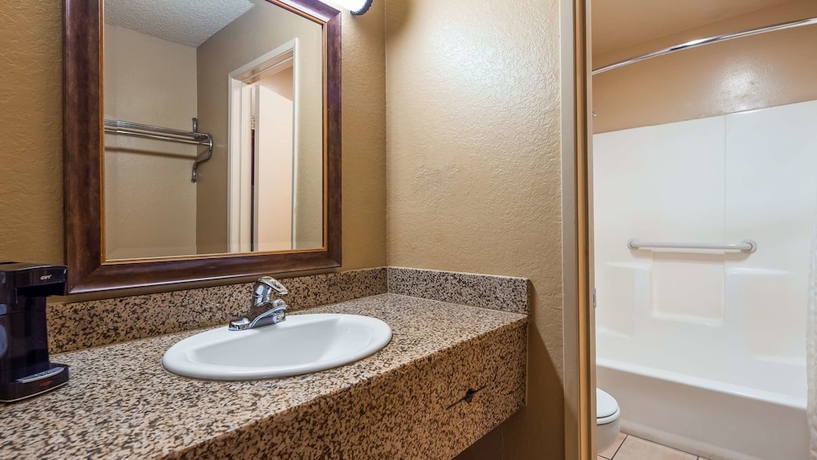 Imagen de la habitación del Hotel Empire Inn, San Bernardino. Foto 5