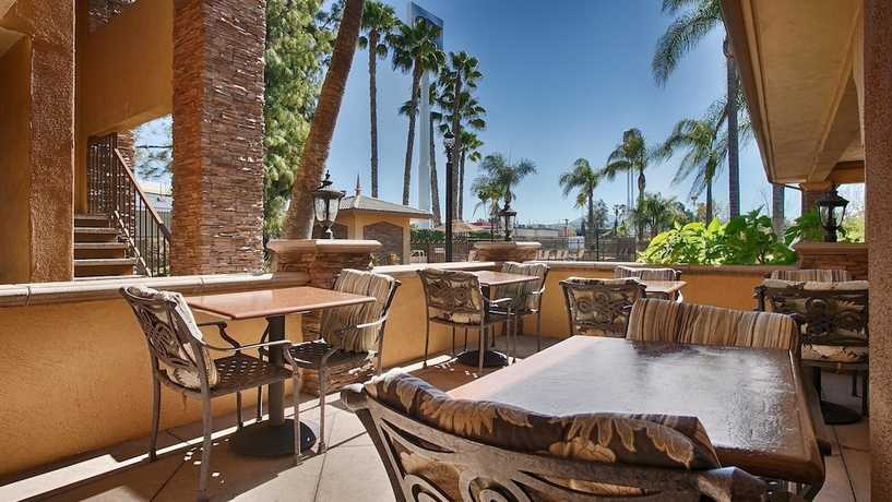 Imagen de los interiores del Hotel Empire Inn, San Bernardino. Foto 15