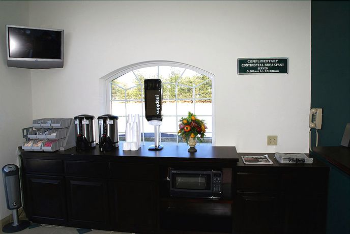 Imagen del bar/restaurante del Hotel Empire Inn and Suites Atlantic City Absecon. Foto 2