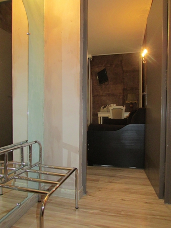 Imagen de la habitación del Hotel Empire, Nimes. Foto 15