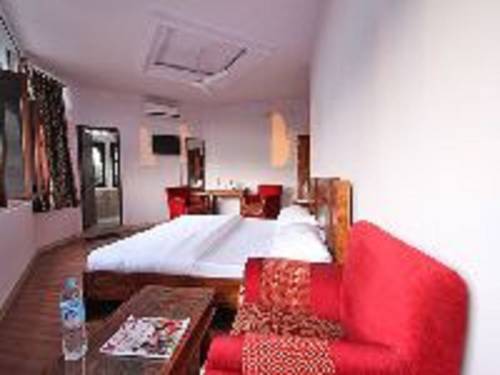 Imagen de la habitación del Hotel Empire Palace. Foto 6