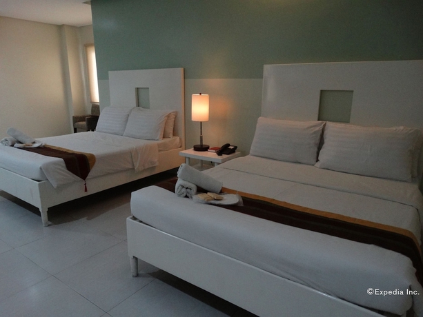 Imagen de la habitación del Hotel Empire Suites, Maningning. Foto 12