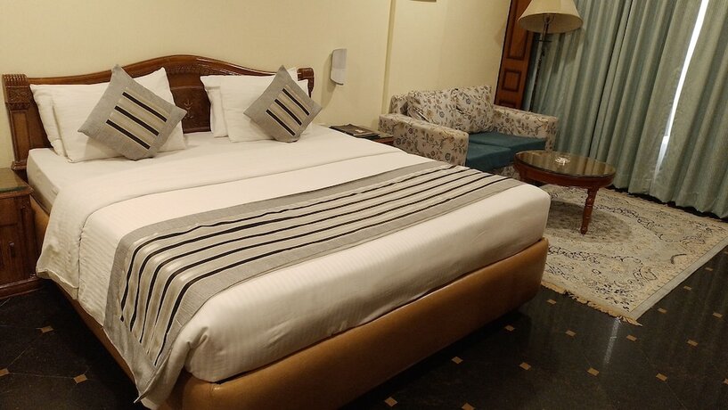 Imagen de la habitación del Hotel Empires Bhubaneswar. Foto 17