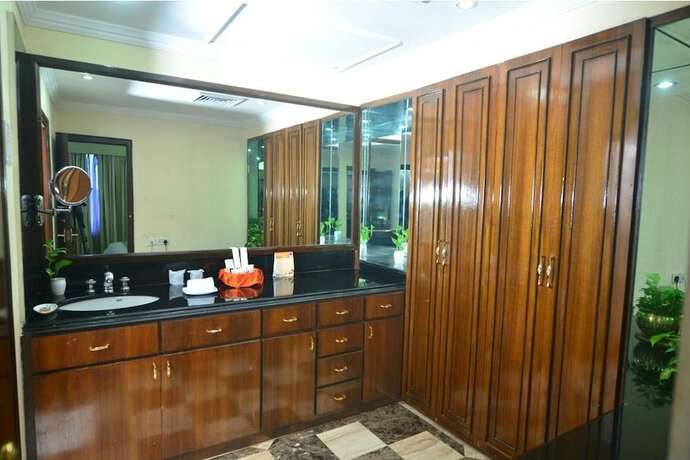 Imagen de la habitación del Hotel Empires Bhubaneswar. Foto 24