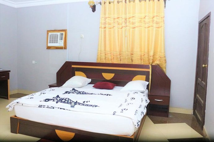 Imagen de la habitación del Hotel Empires. Foto 6