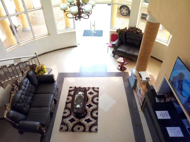 Imagen de los interiores del Hotel Empires. Foto 20