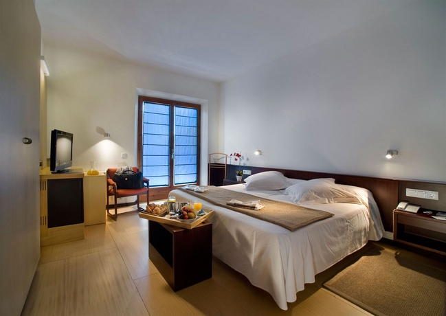 Imagen de la habitación del Hotel Empordà. Foto 13