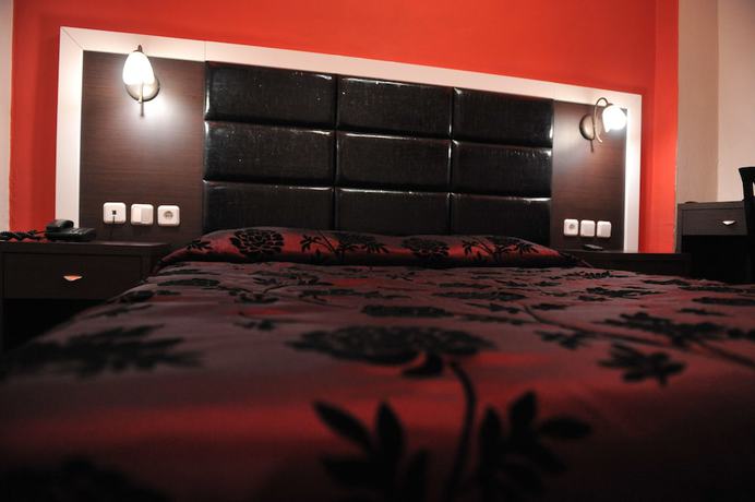 Imagen de la habitación del Hotel Emporiko. Foto 9