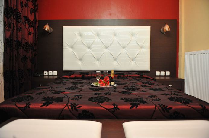 Imagen de la habitación del Hotel Emporiko. Foto 16