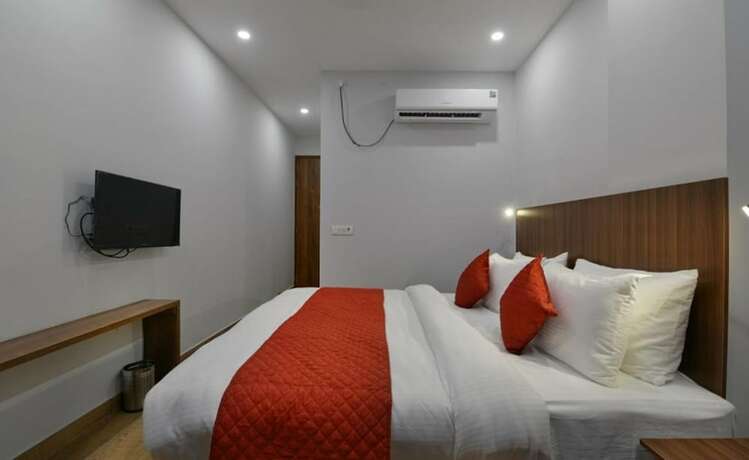 Imagen de la habitación del Hotel Emporio. Foto 4
