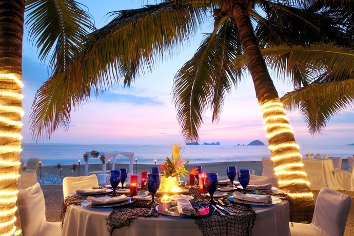 Imagen de los exteriores del Hotel Emporio Ixtapa - With Optional All Inclusive. Foto 7