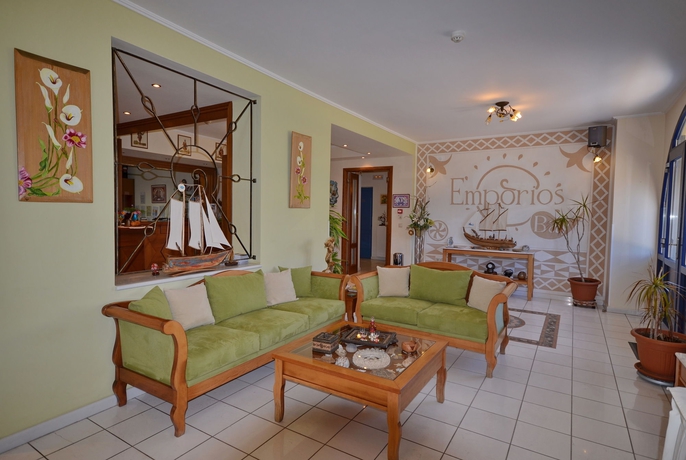 Imagen de los interiores del Hotel Emporios Bay. Foto 13