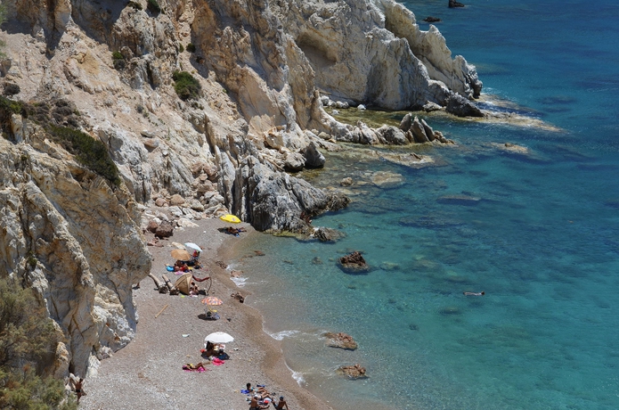 Imagen de los exteriores del Hotel Emporios Bay. Foto 10