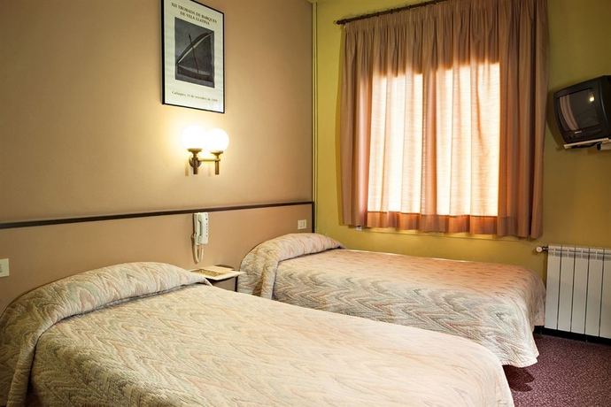 Imagen de la habitación del Hotel Emporium, Ampuriabrava. Foto 6