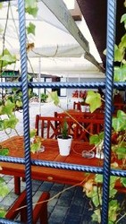 Imagen de los exteriores del Hotel Emporium, Bihać. Foto 11