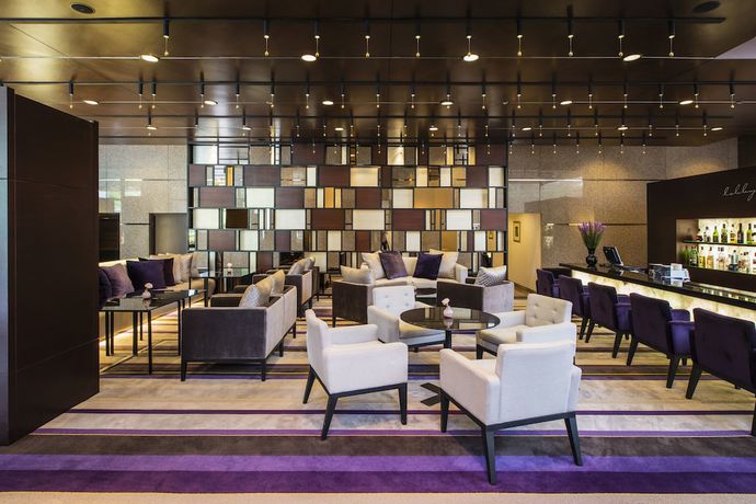 Imagen de los interiores del Hotel Emporium Suites By Chatrium. Foto 12