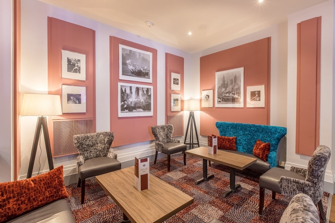 Imagen de los interiores del Hotel Empress, Douglas. Foto 19