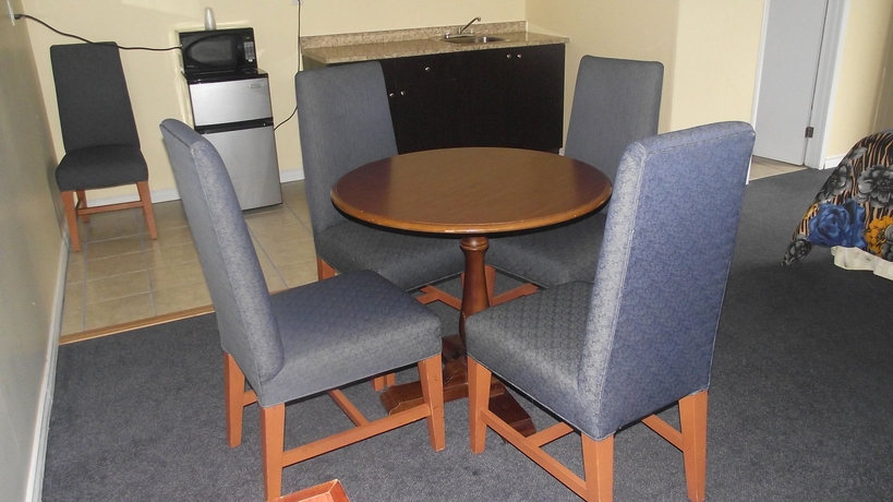 Imagen de la habitación del Hotel Empress Inn and Suites By The Falls. Foto 1