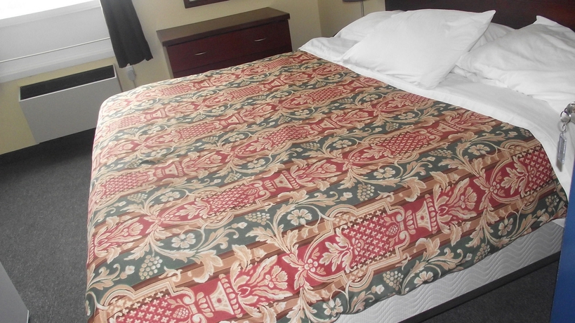 Imagen de los interiores del Hotel Empress Inn and Suites By The Falls. Foto 10