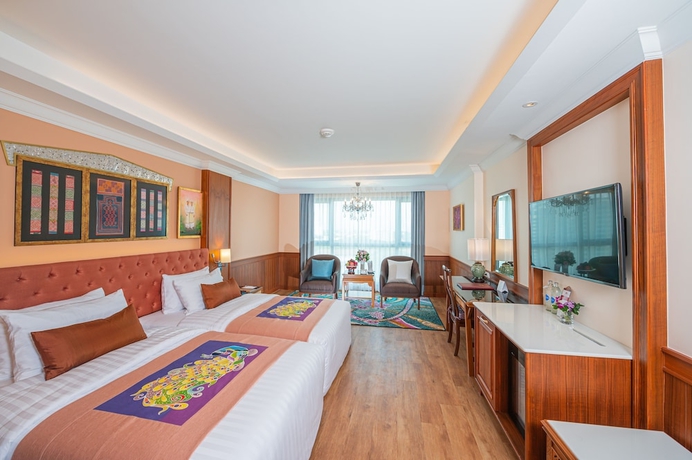 Imagen de la habitación del Hotel Empress Premier Hotel. Foto 10