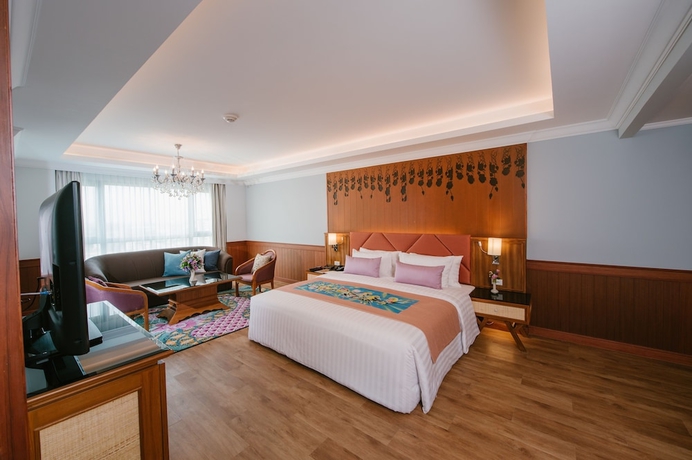 Imagen de la habitación del Hotel Empress Premier Hotel. Foto 14