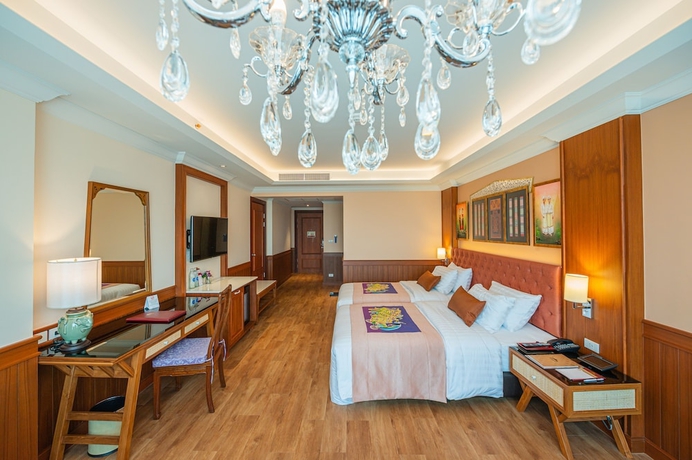 Imagen de la habitación del Hotel Empress Premier Hotel. Foto 15