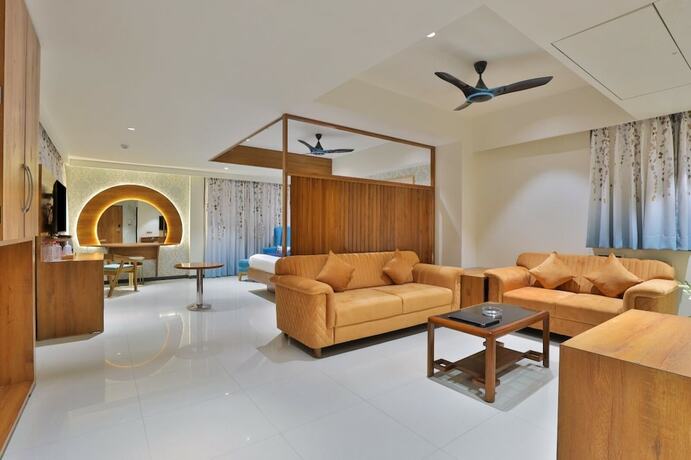 Imagen general del Hotel Empyrean, Gandhinagar. Foto 17