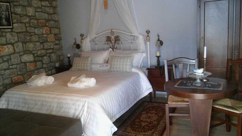 Imagen de la habitación del Hotel En Plo Luxury Suites. Foto 13
