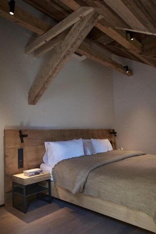 Imagen de la habitación del Hotel EnHotel. Foto 9