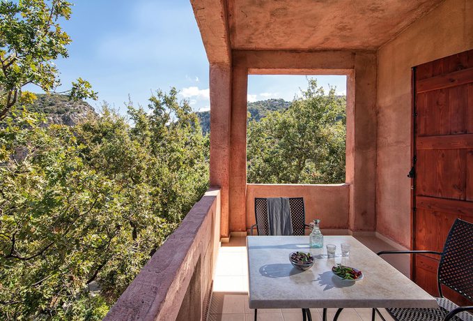 Imagen de la habitación del Hotel Enagron Cretan Ecotourism Village. Foto 4