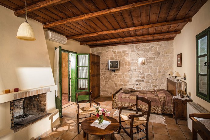 Imagen de la habitación del Hotel Enagron Cretan Ecotourism Village. Foto 11