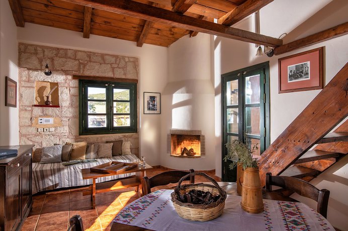 Imagen de la habitación del Hotel Enagron Cretan Ecotourism Village. Foto 12