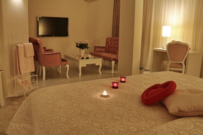 Imagen de la habitación del Hotel Enar Otel. Foto 17