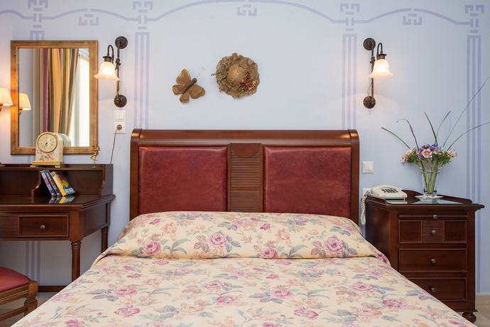 Imagen de la habitación del Hotel Enavlion Batagianni. Foto 9