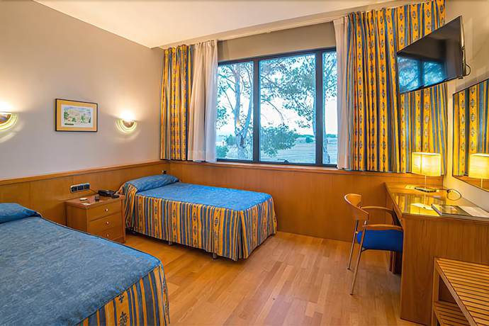 Imagen de la habitación del Hotel Encasa Almansa. Foto 7