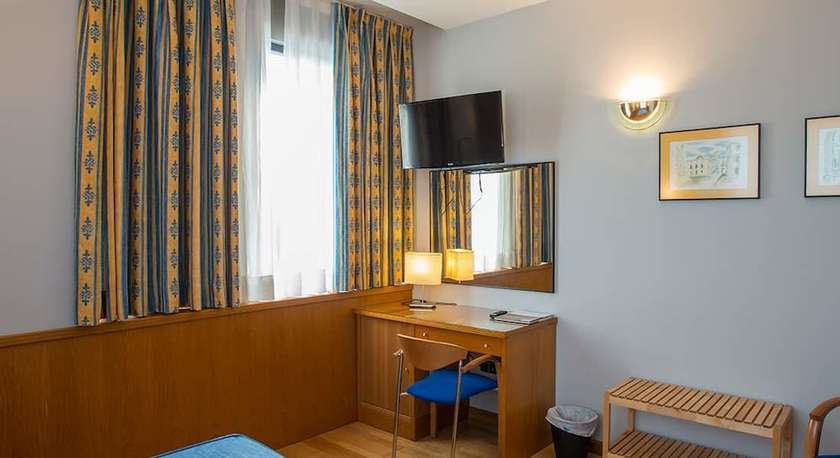 Imagen de la habitación del Hotel Encasa Almansa. Foto 9