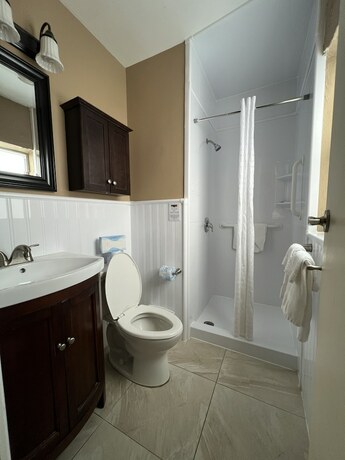 Imagen general del Hotel Enchanted Isle Resort. Foto 4