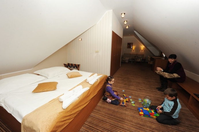 Imagen de la habitación del Hotel Enci&aacute;n. Foto 16