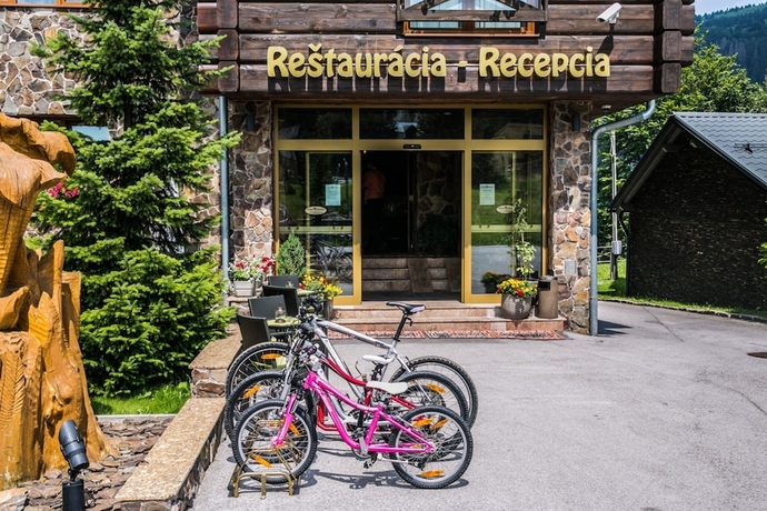 Imagen general del Hotel Enci&aacute;n. Foto 5