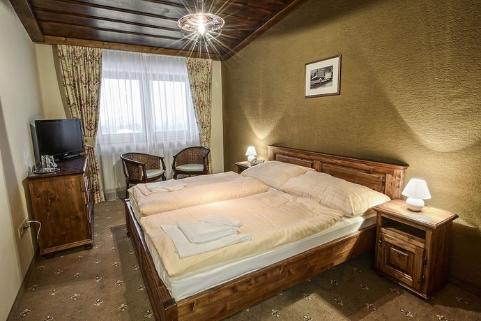 Imagen de la habitación del Hotel Enci&aacute;n, Hanesy. Foto 11