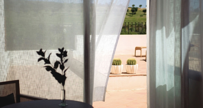 Imagen de la habitación del Hotel Encinar De Sotogrande. Foto 9