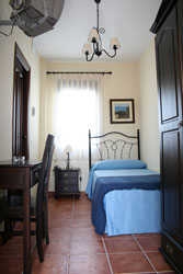 Imagen de la habitación del Hotel Encinilla. Foto 7