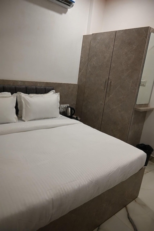 Imagen de la habitación del Hotel Enclave Bikaner. Foto 6