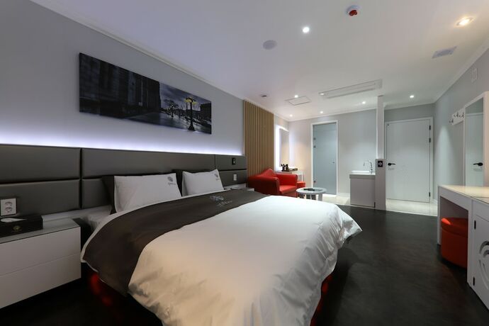 Imagen de la habitación del Hotel Encore. Foto 16